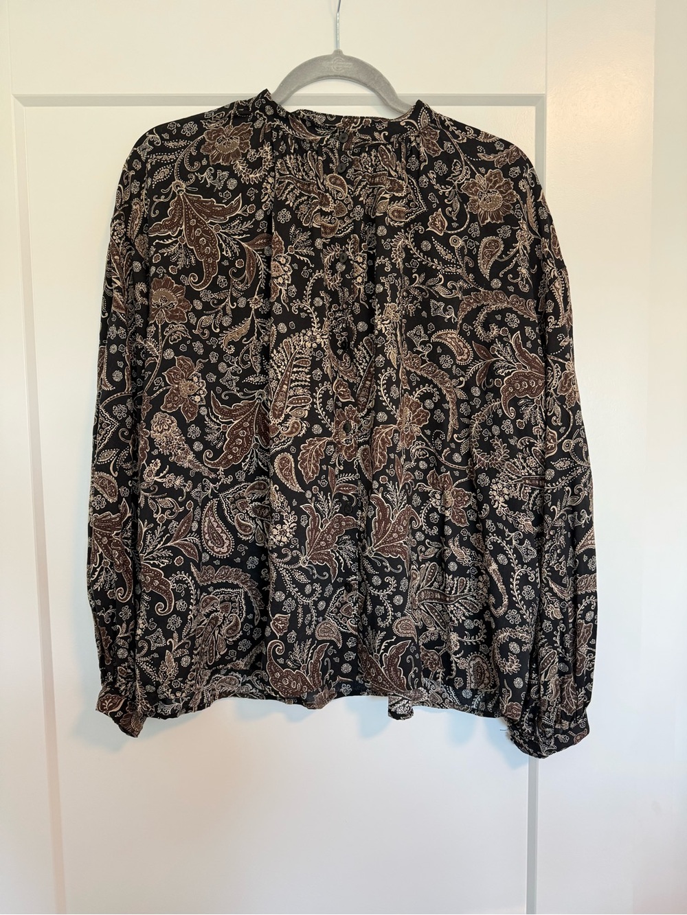 H&M Brown/Black Flowy Paisley Blouse – Size 6